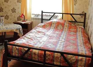 Отель Hotel Miły Кросно Двухместный номер с 1 кроватью или 2 отдельными кроватями-1